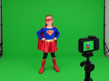 In de spotlights op de foto: Kinderboekenweek in de bibliotheek 